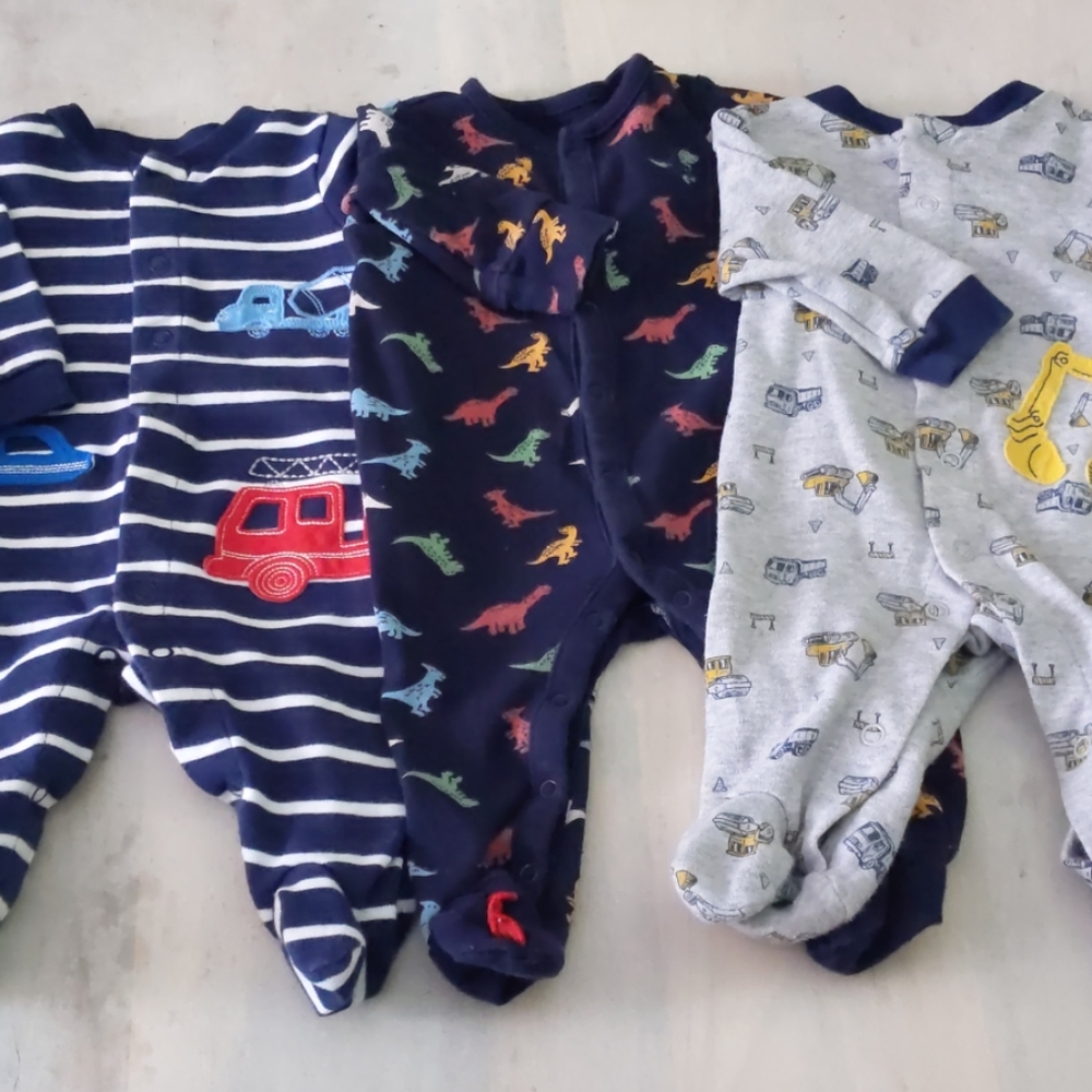 👶3/$12 - Lot of 3 playsuits for baby 0-3 months